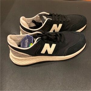 Women’s New balance sneakers